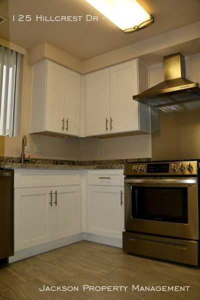 Apartment For Rent in Encinitas, California