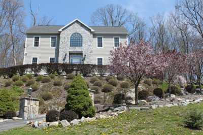 Home For Sale in Garrison, New York