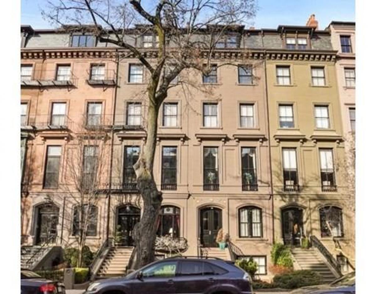 Picture of Condo For Sale in Boston, Massachusetts, United States