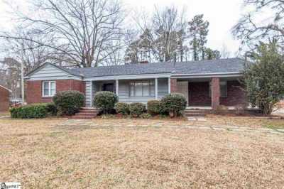 Home For Sale in Belton, South Carolina