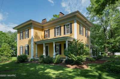 Home For Sale in Richland, Michigan