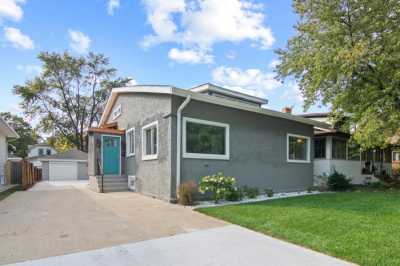 Home For Sale in Oak Park, Illinois