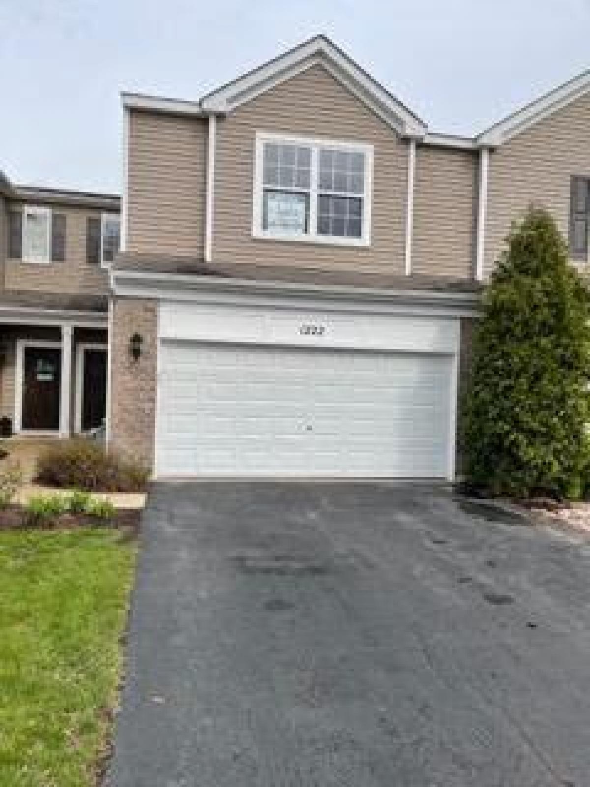 Picture of Home For Sale in Plainfield, Illinois, United States