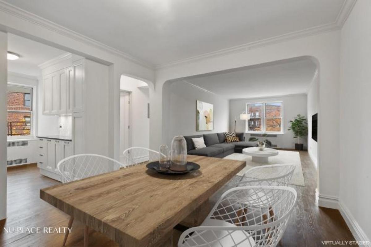 Picture of Apartment For Sale in Jackson Heights, New York, United States