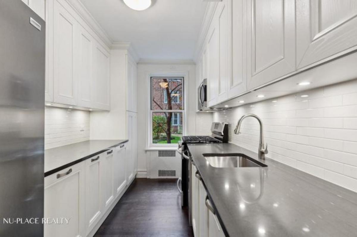 Picture of Apartment For Sale in Jackson Heights, New York, United States