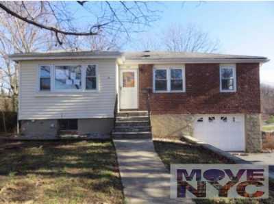 Home For Sale in Yonkers, New York