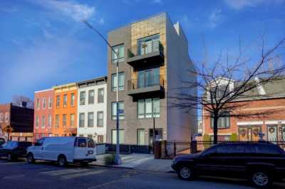 Condo For Sale in Brooklyn, New York