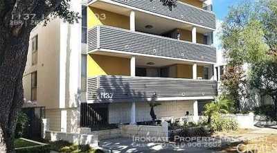 Condo For Rent in Santa Monica, California