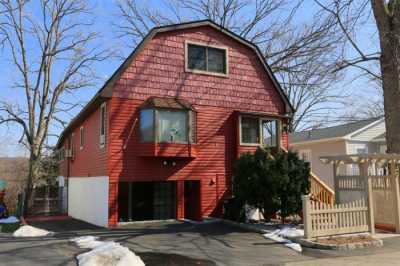 Home For Sale in Lake Peekskill, New York