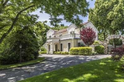 Home For Sale in Bronxville, New York