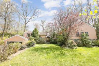 Home For Sale in Scarsdale, New York