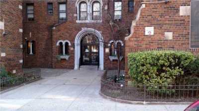 Apartment For Rent in Sunnyside, New York