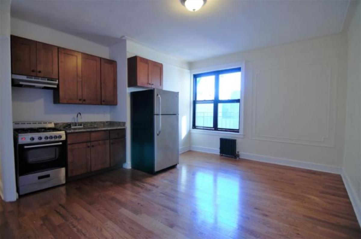 Picture of Apartment For Rent in Elmhurst, New York, United States
