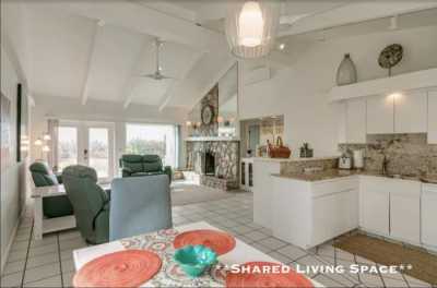 Apartment For Rent in Culver City, California