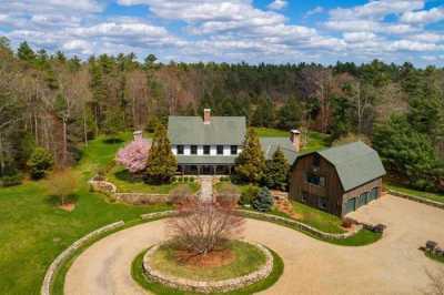 Home For Sale in Rochester, Massachusetts