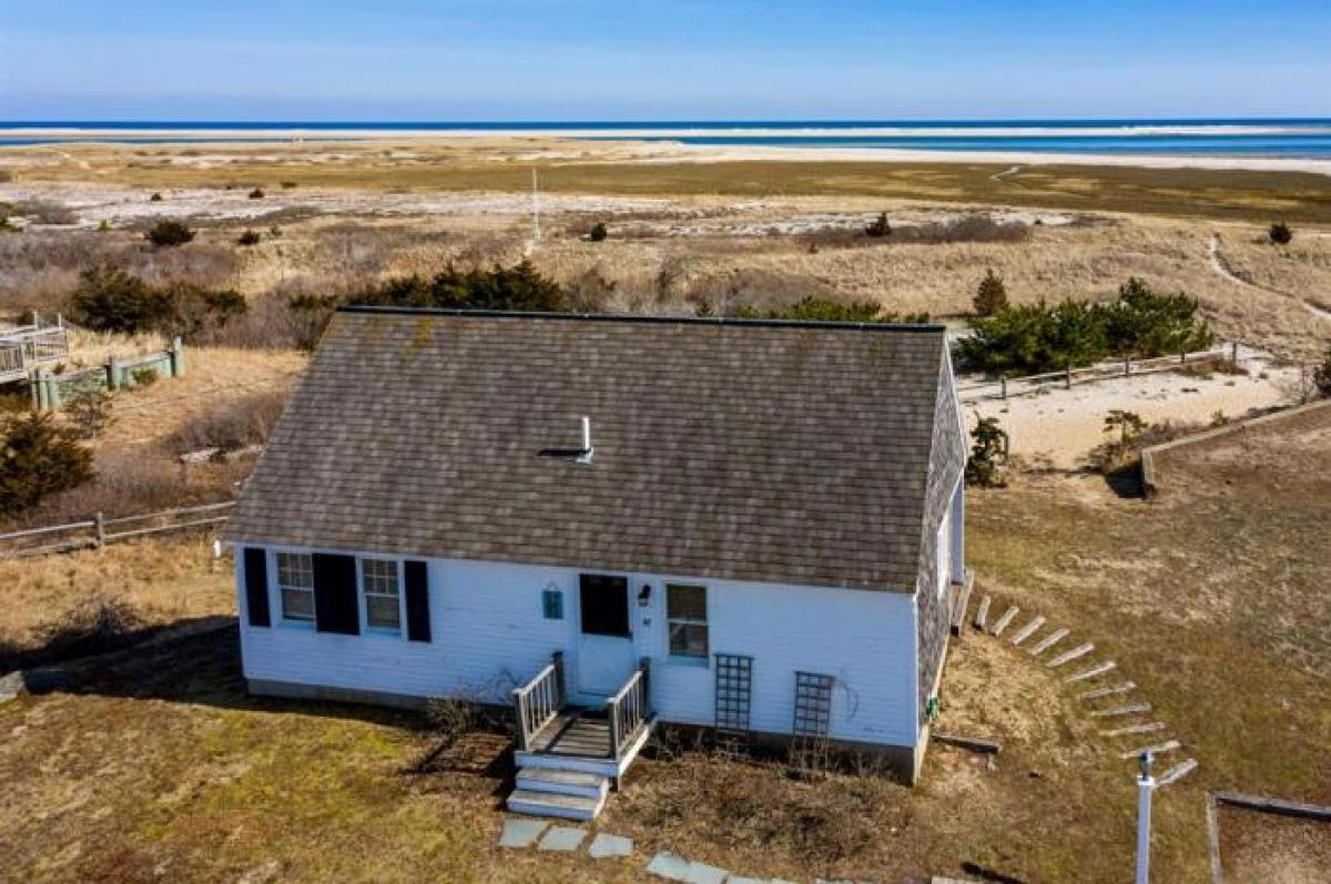 Picture of Home For Sale in Chatham, Massachusetts, United States