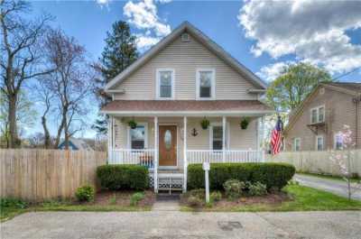 Home For Sale in Warwick, Rhode Island