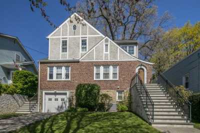 Home For Sale in Larchmont, New York