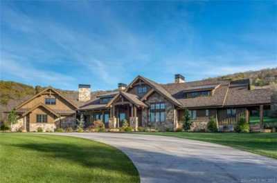Home For Sale in Pawling, New York