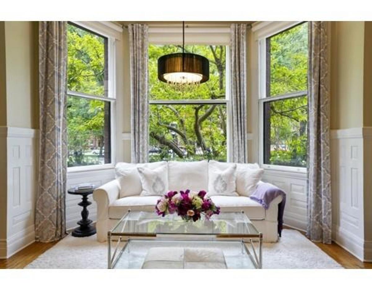 Picture of Condo For Sale in Boston, Massachusetts, United States