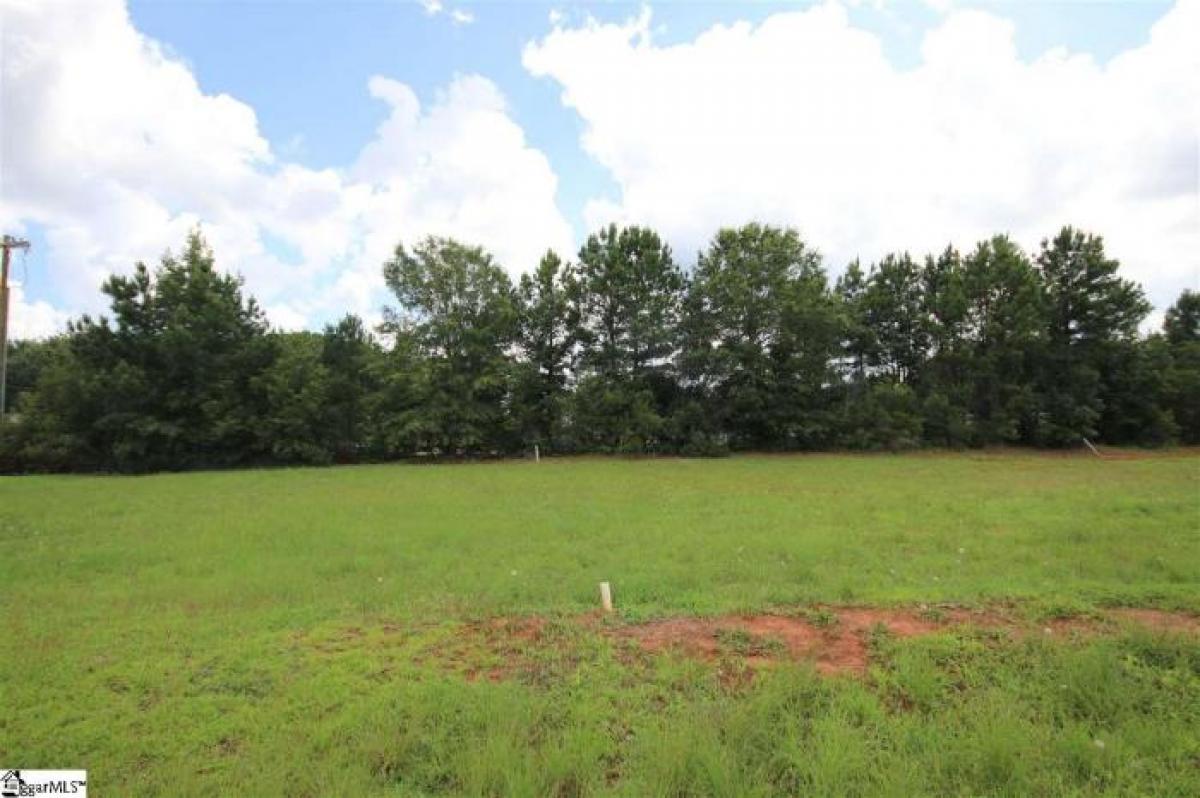 Picture of Residential Land For Sale in Easley, South Carolina, United States