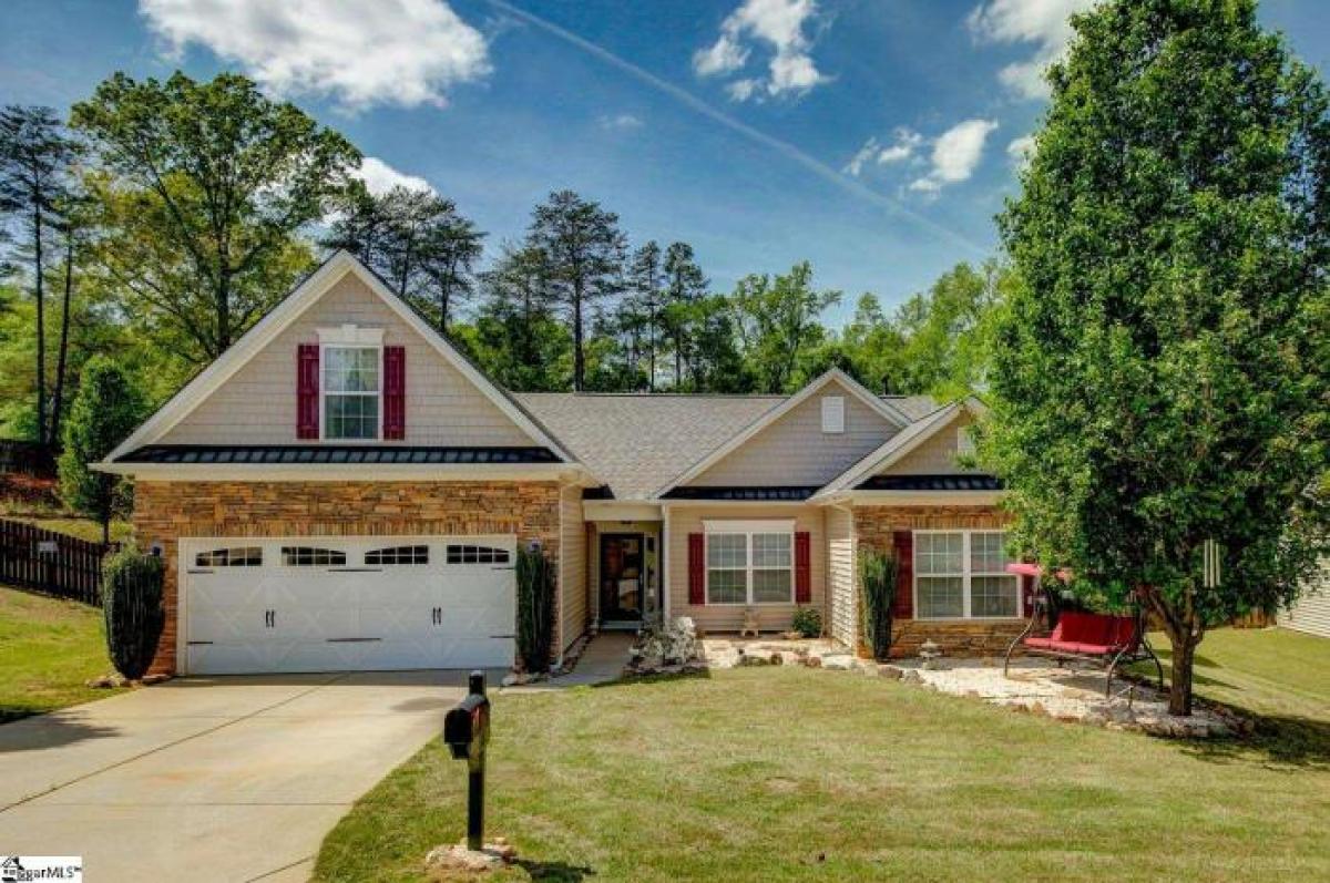 Picture of Home For Sale in Simpsonville, South Carolina, United States