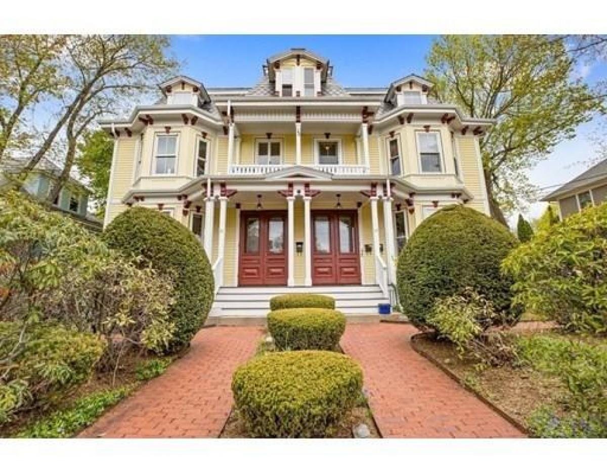 Picture of Condo For Sale in Boston, Massachusetts, United States