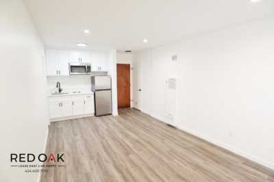 Condo For Rent in Pasadena, California