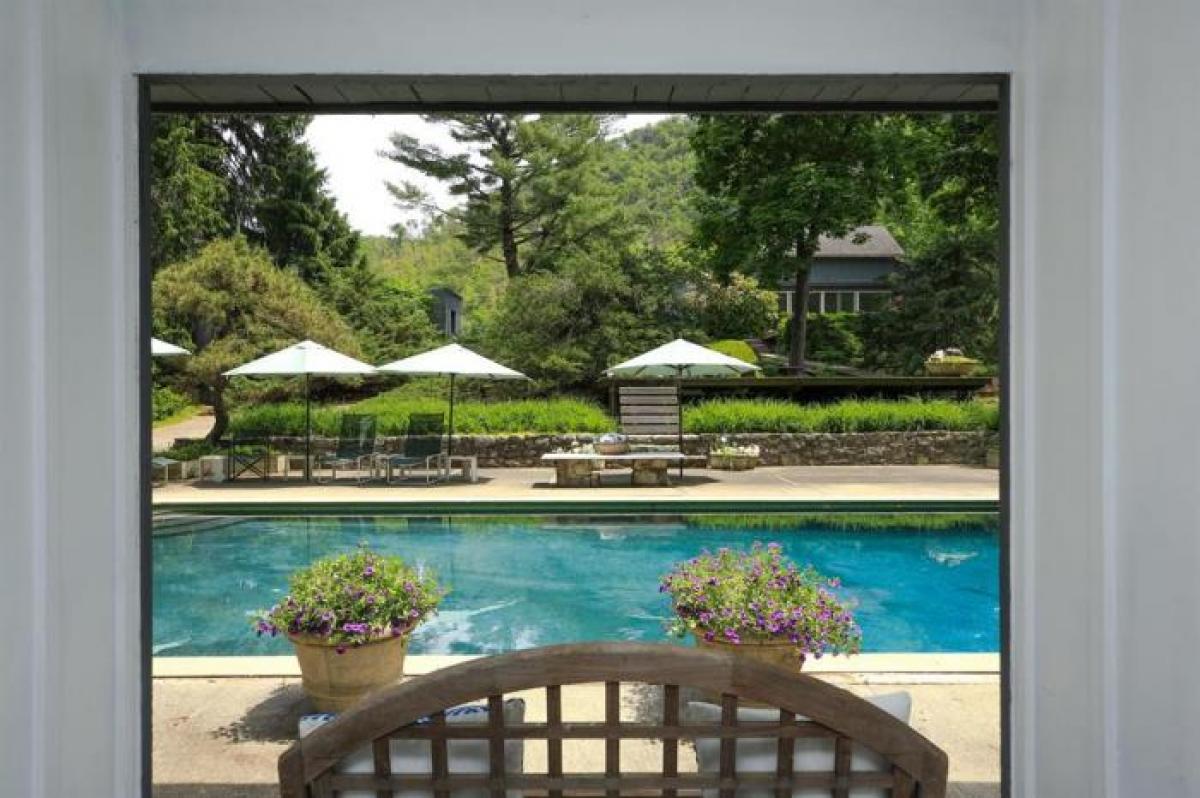 Picture of Home For Sale in Garrison, New York, United States