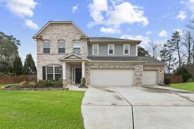 Home For Sale in Suwanee, Georgia