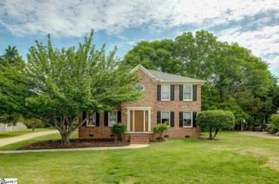 Home For Sale in Simpsonville, South Carolina