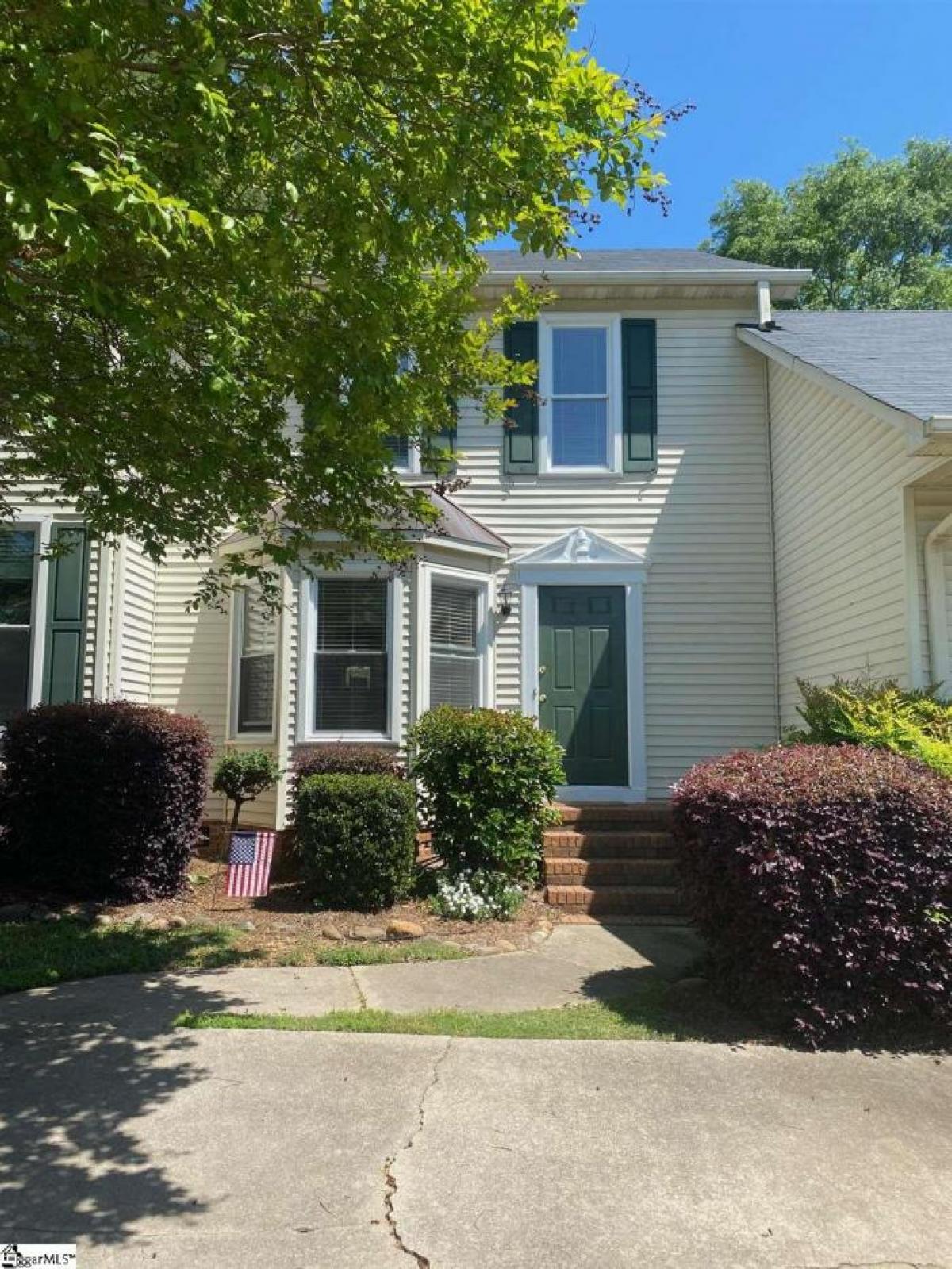 Picture of Home For Sale in Taylors, South Carolina, United States