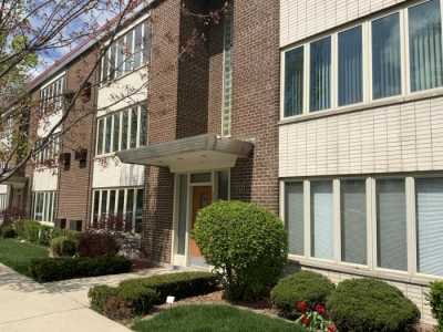 Home For Sale in Park Ridge, Illinois