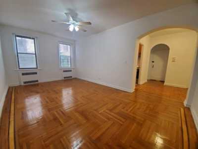 Apartment For Rent in Sunnyside, New York