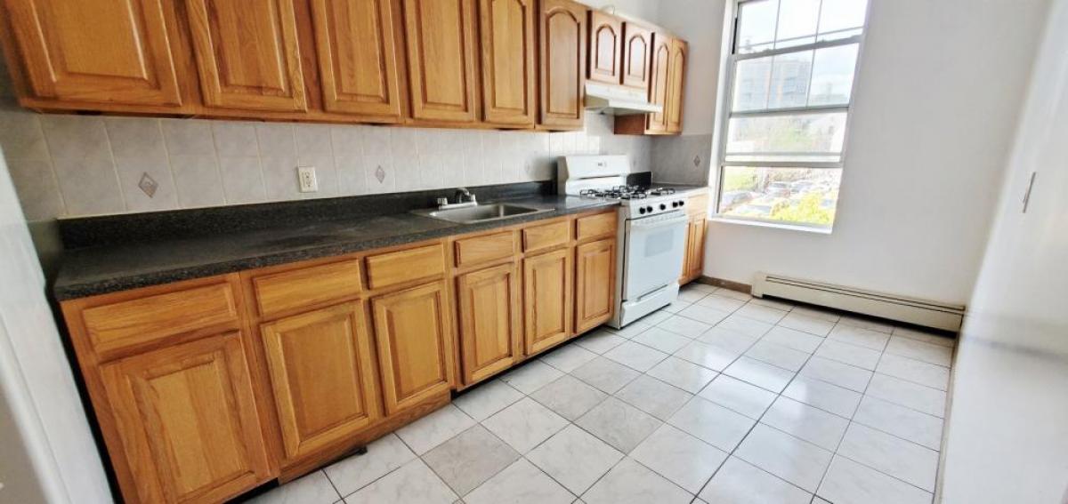 Picture of Apartment For Rent in Long Island City, New York, United States