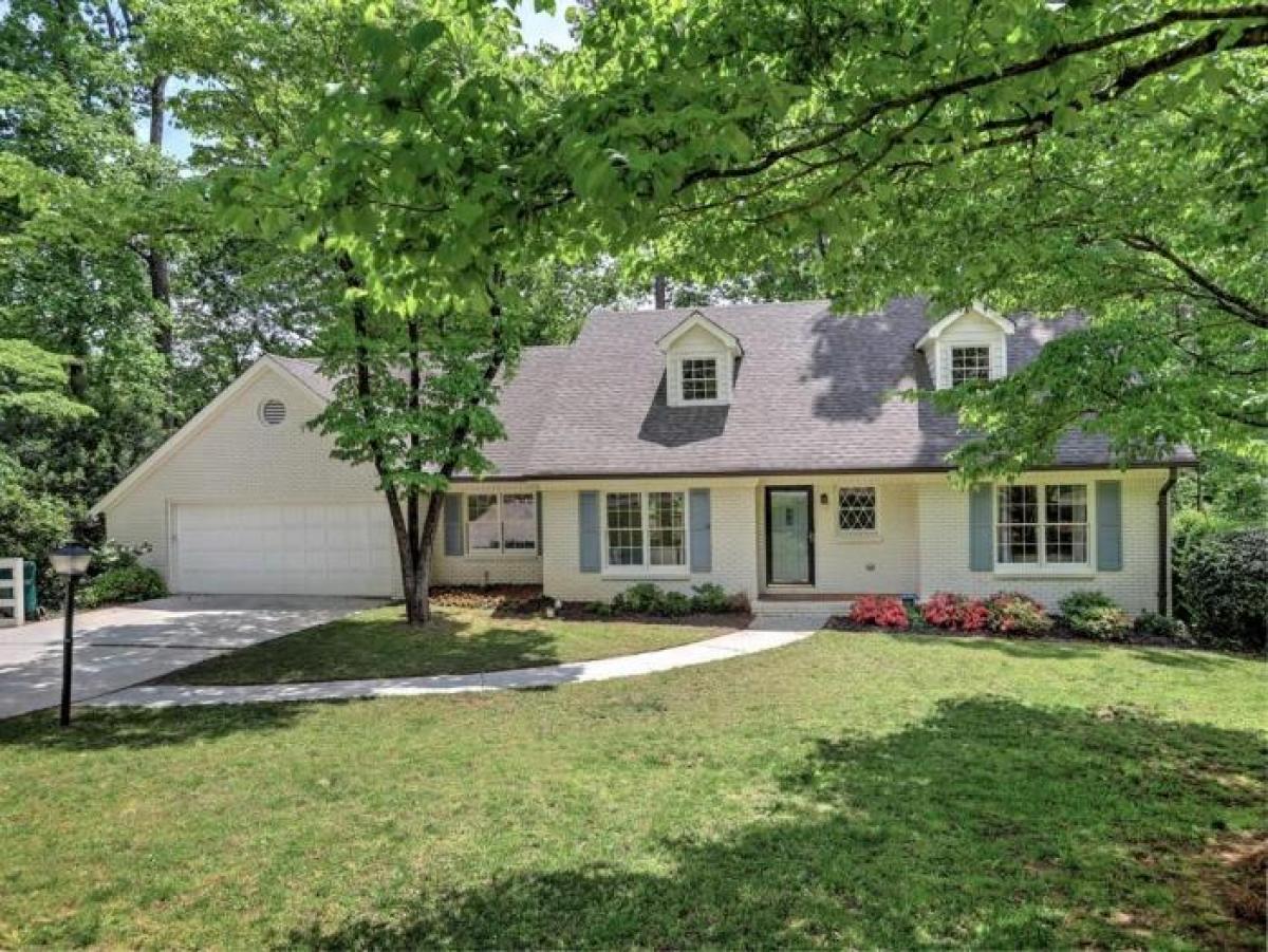 Picture of Home For Sale in Sandy Springs, Georgia, United States