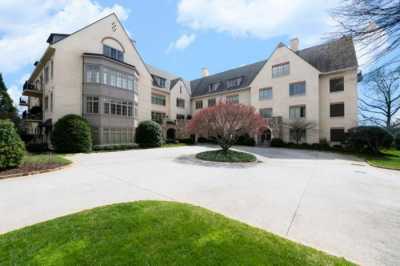 Condo For Sale in Brookhaven, Georgia