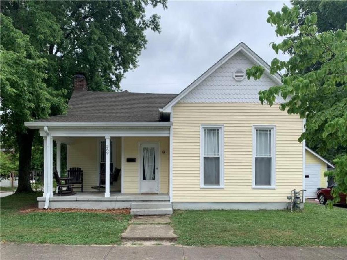 Picture of Home For Sale in Martinsville, Indiana, United States