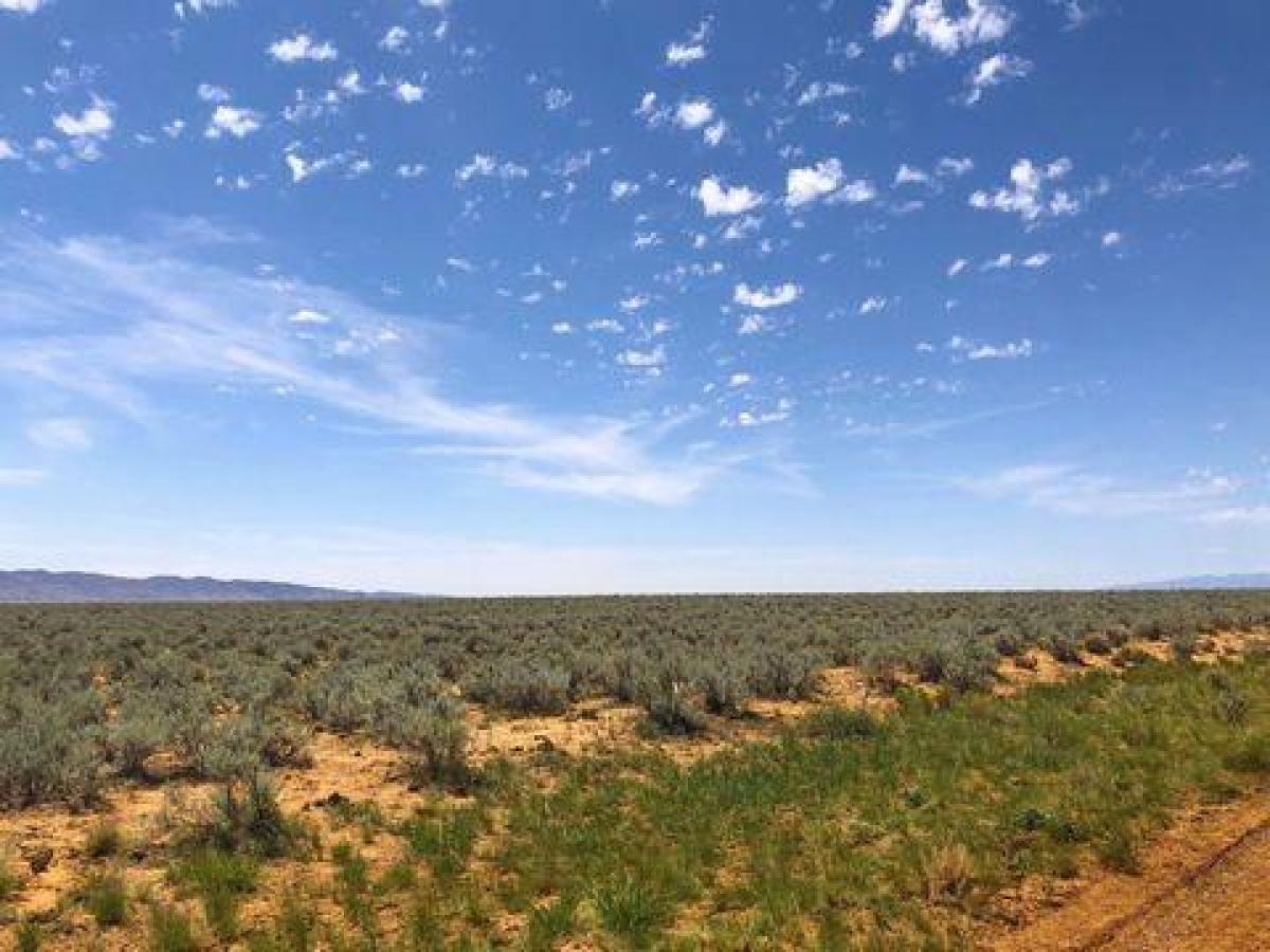 Picture of Residential Land For Sale in Los Lunas, New Mexico, United States