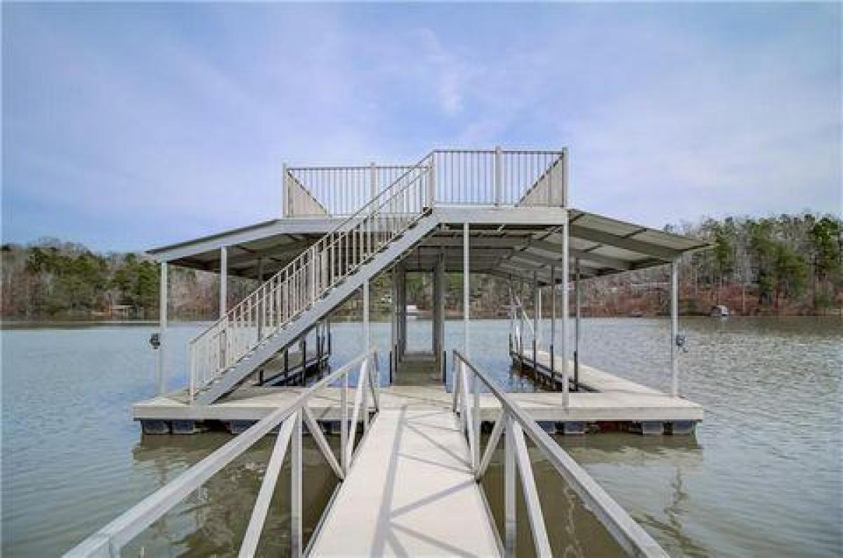 Picture of Residential Land For Sale in Gainesville, Georgia, United States