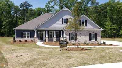 Residential Land For Sale in Senoia, Georgia