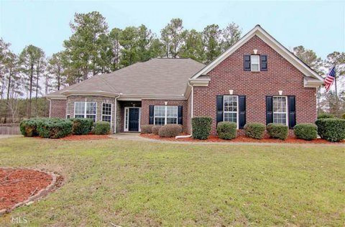 Picture of Residential Land For Sale in Senoia, Georgia, United States