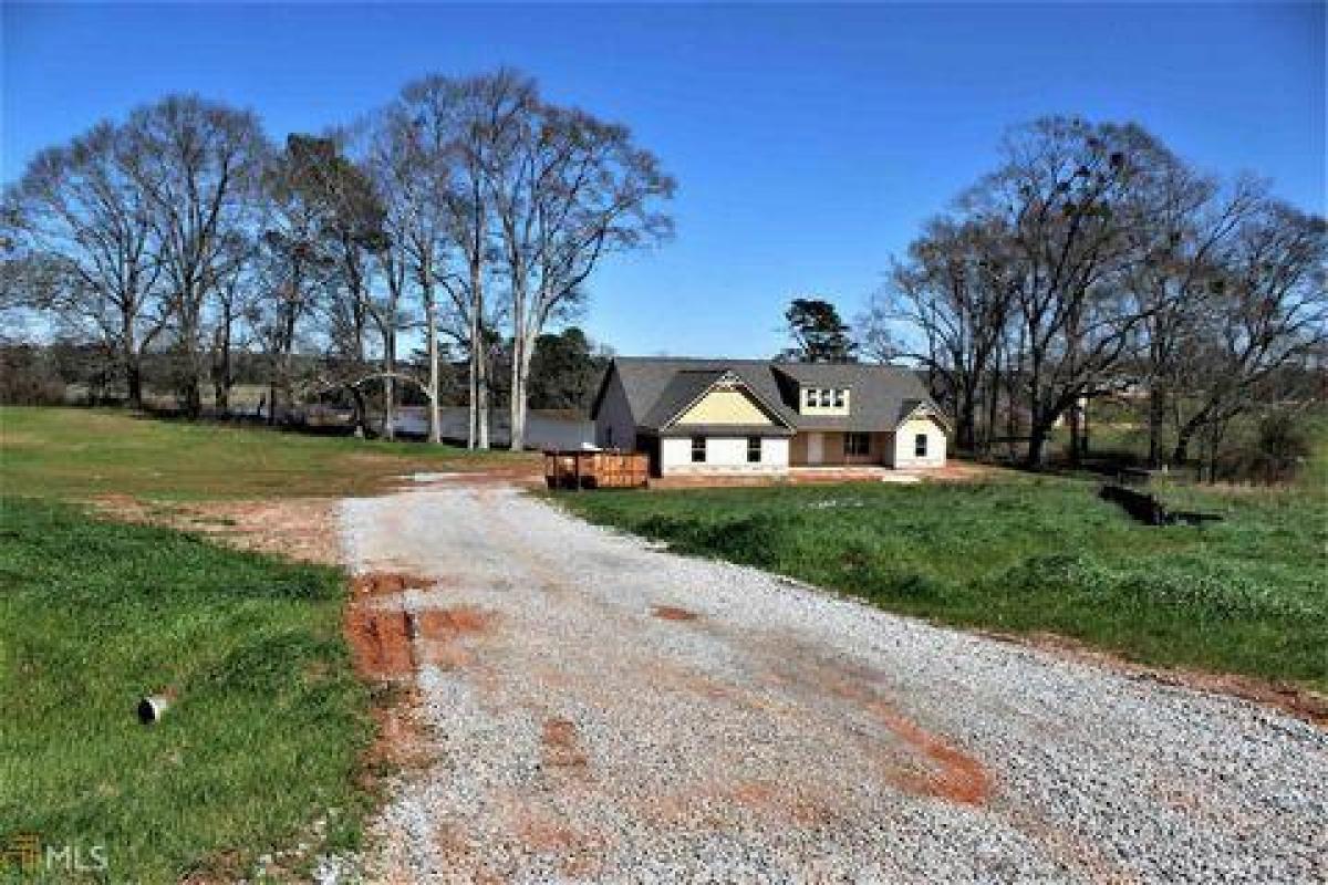 Picture of Residential Land For Sale in Newnan, Georgia, United States