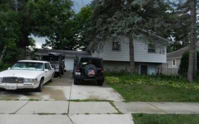 Home For Sale in Glen Ellyn, Illinois