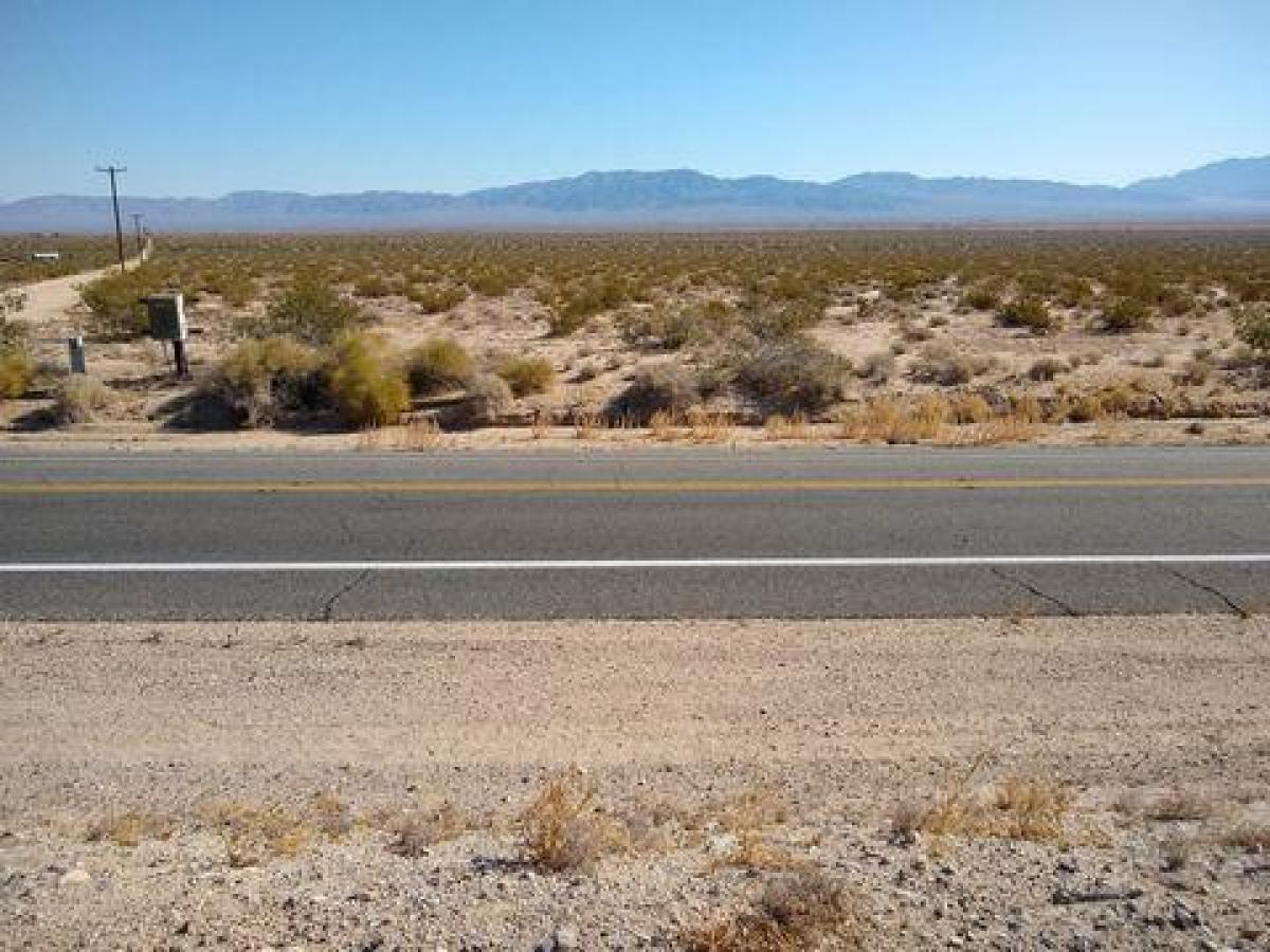 Picture of Residential Land For Sale in Twentynine Palms, California, United States