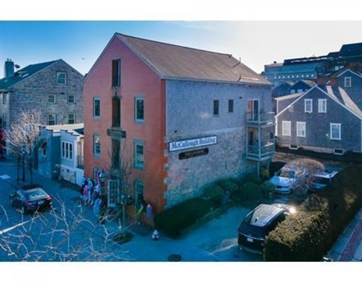 Picture of Retail For Sale in New Bedford, Massachusetts, United States