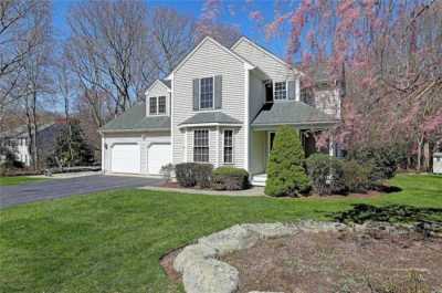 Home For Sale in South Kingstown, Rhode Island