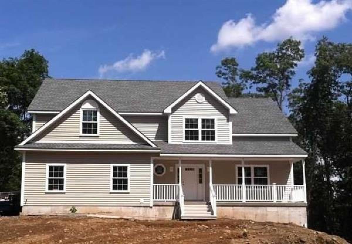 Picture of Home For Sale in Pawling, New York, United States