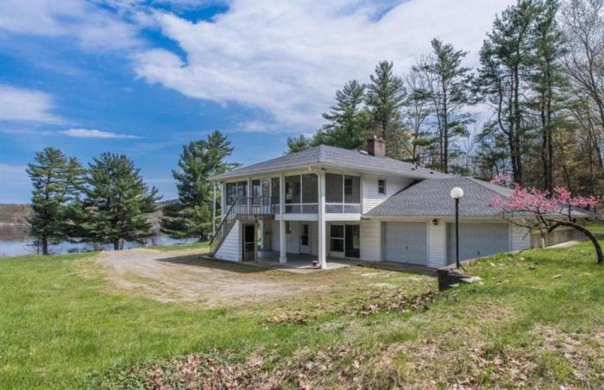 Picture of Home For Sale in Pine Plains, New York, United States