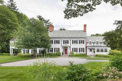 Home For Sale in Briarcliff Manor, New York